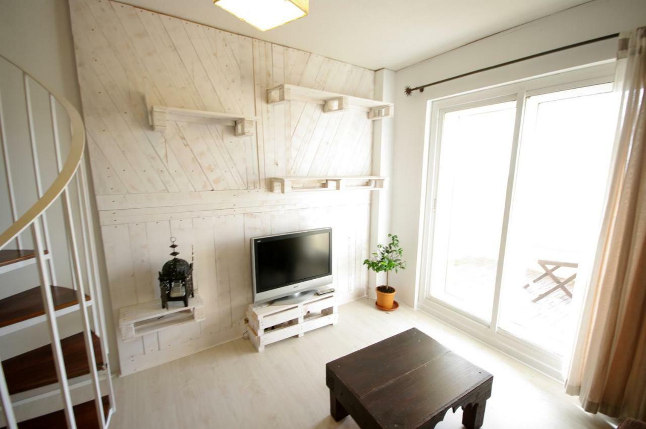Livingtarifa Apartamento Nano المظهر الخارجي الصورة